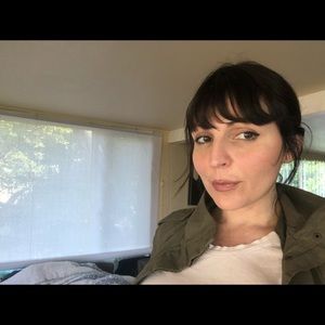 Meet your Posher, Angeline